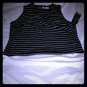 New black and gray crop top